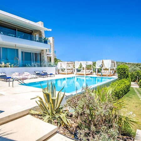 Made Of Blue Luxury Suites Collection Ретимно Екстериор снимка