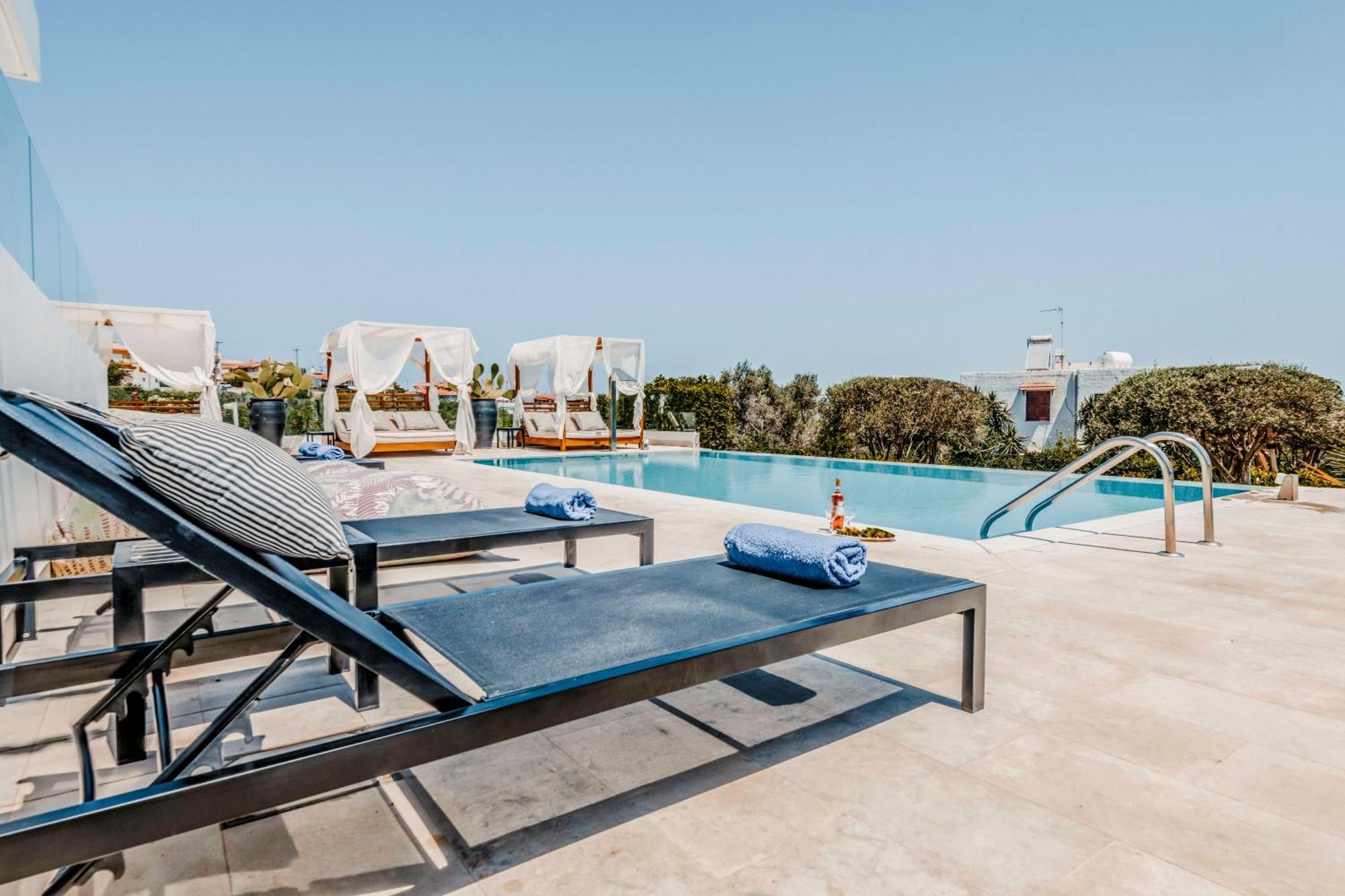 Made Of Blue Luxury Suites Collection Ретимно Екстериор снимка