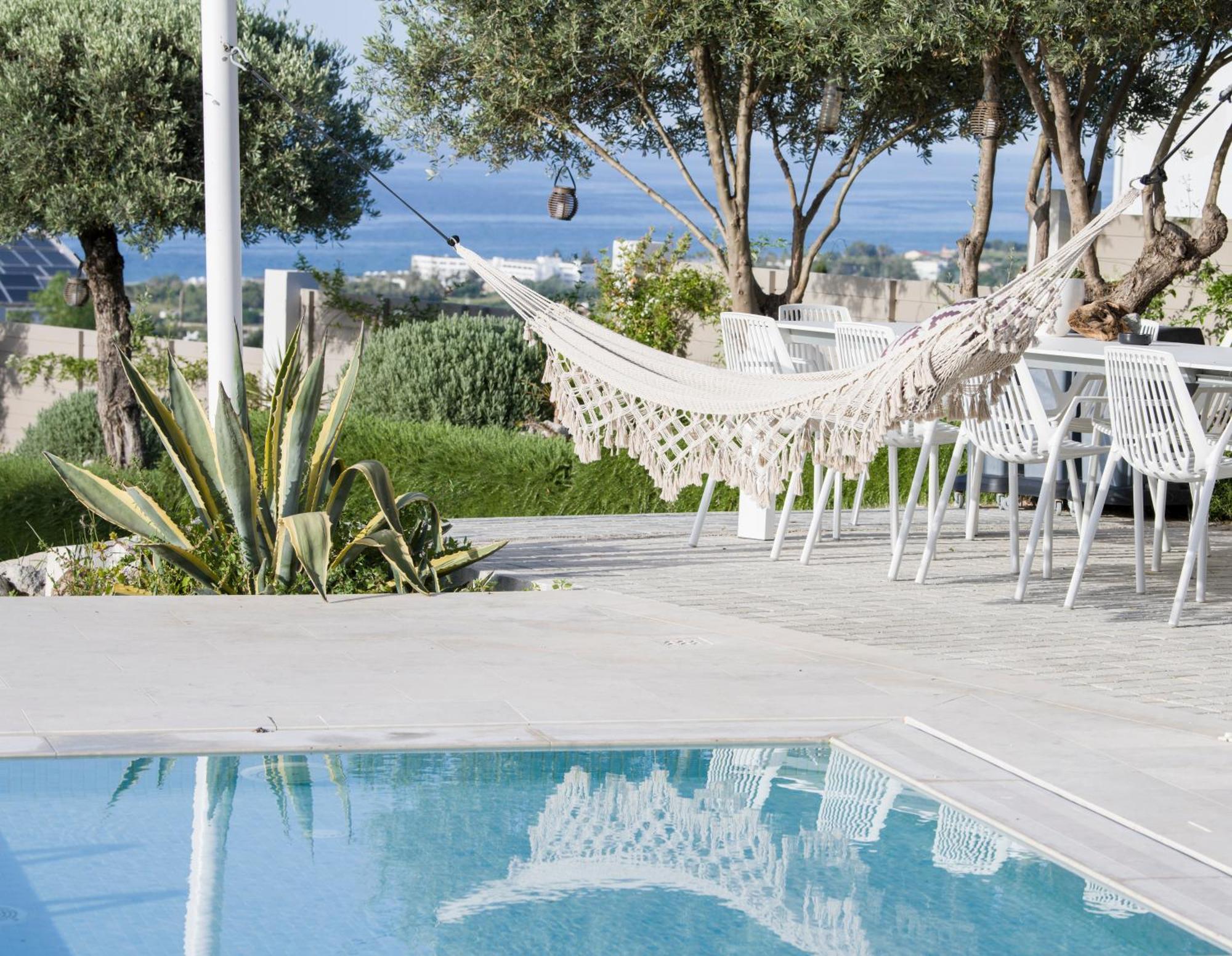 Made Of Blue Luxury Suites Collection Ретимно Екстериор снимка
