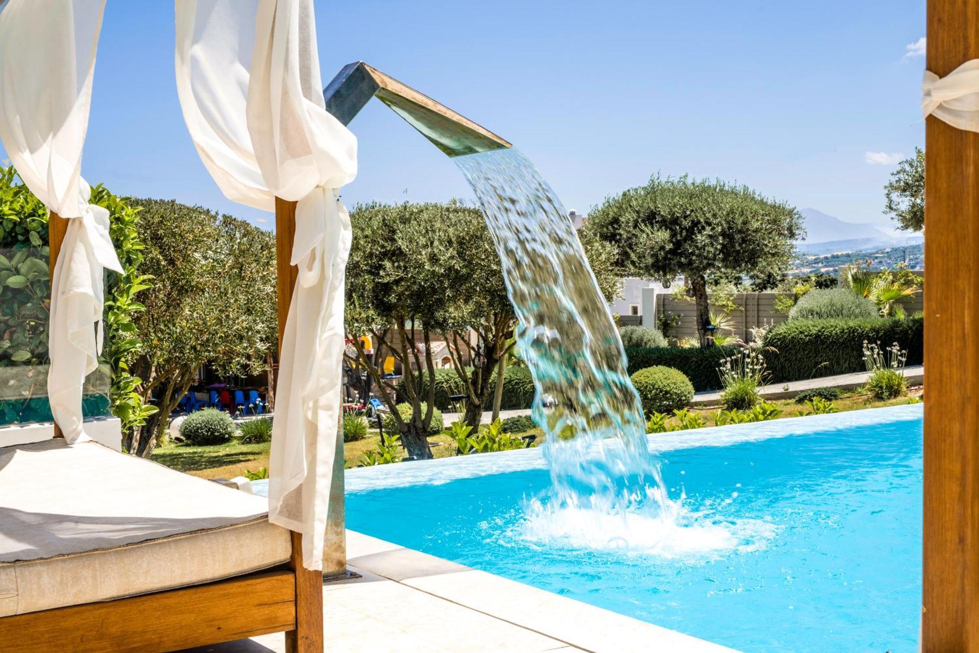 Made Of Blue Luxury Suites Collection Ретимно Екстериор снимка