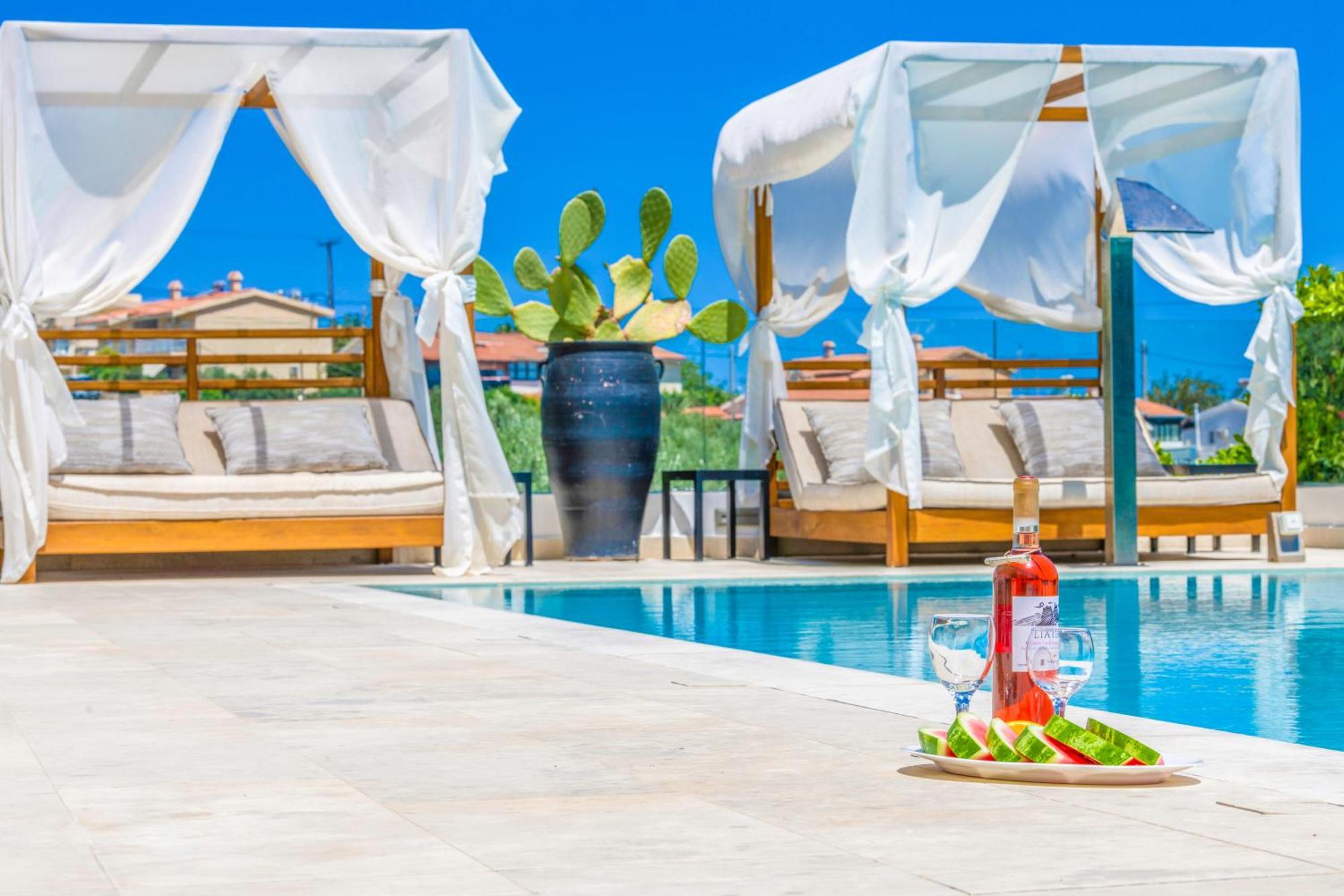 Made Of Blue Luxury Suites Collection Ретимно Екстериор снимка